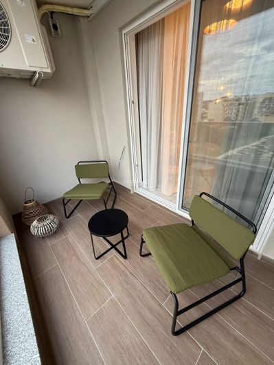 Image No.9-2 Bed Property for sale