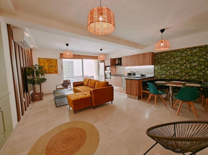 Image No.2-2 Bed Property for sale