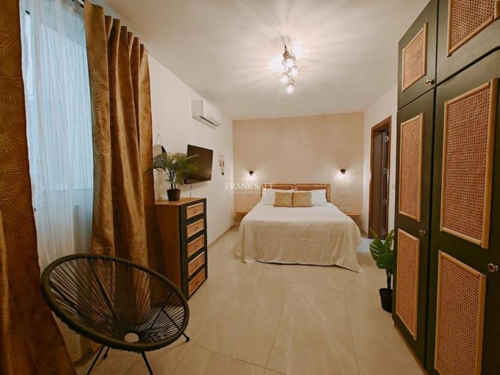 Image No.4-2 Bed Property for sale