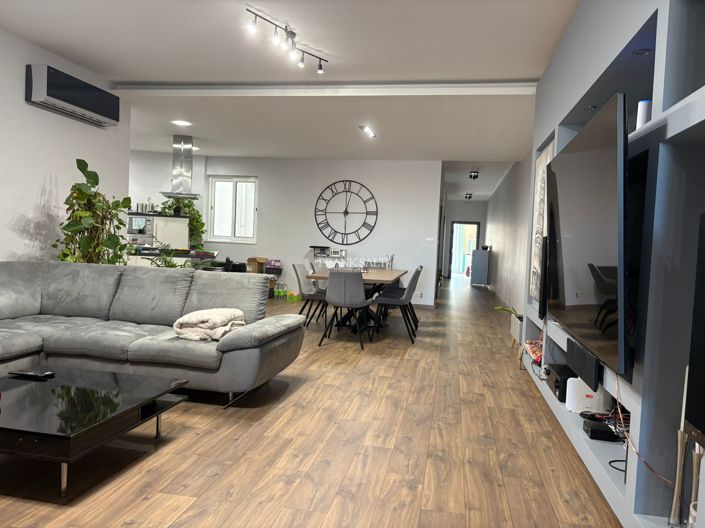 Image No.3-Propriété de 3 chambres à vendre à Attard