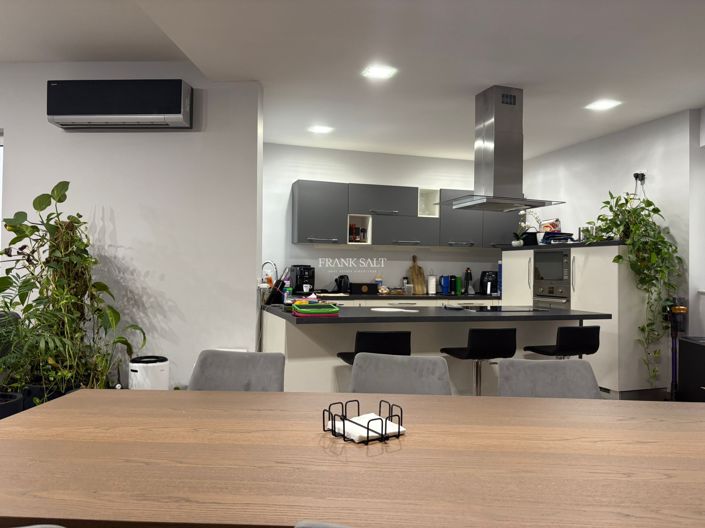 Image No.5-Propriété de 3 chambres à vendre à Attard