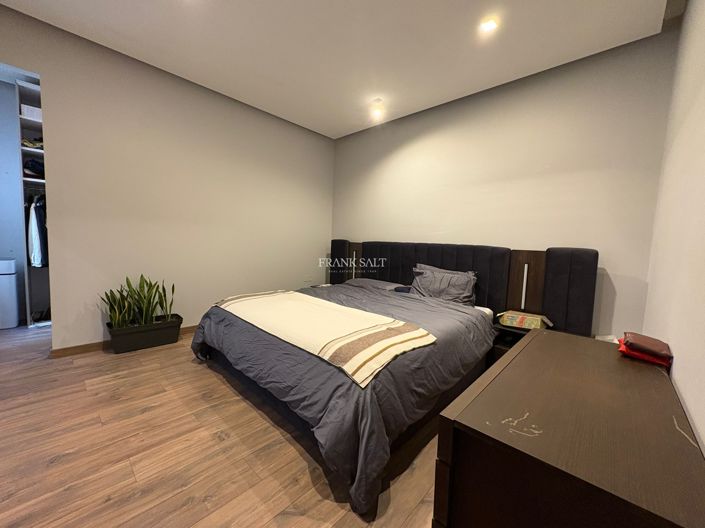 Image No.8-Propriété de 3 chambres à vendre à Attard