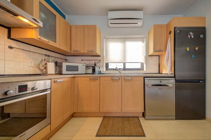 Image No.3-2 Bed Property for sale