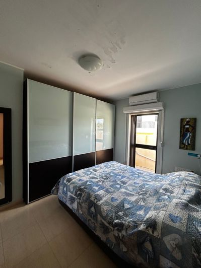 Image No.27-2 Bed Property for sale