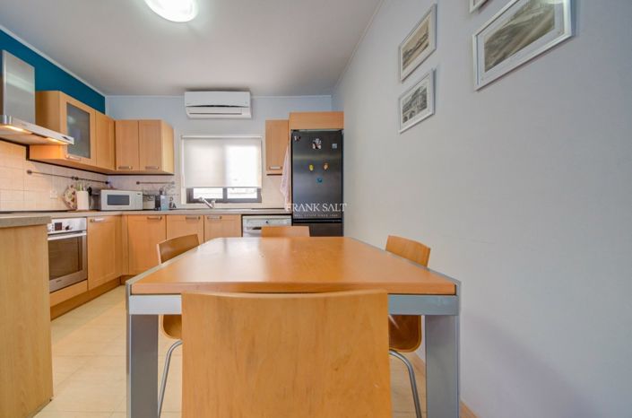 Image No.4-2 Bed Property for sale