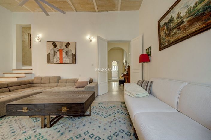 Image No.3-Propriété de 5 chambres à vendre à Sliema