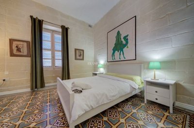 ced41b28-d496-445a-b932-2dc78ba759bc