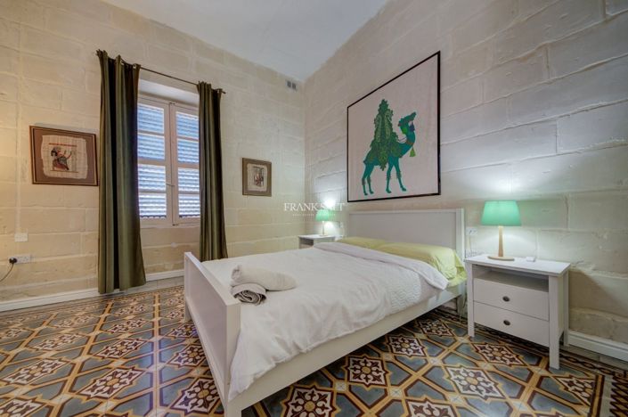 Image No.11-Propriété de 5 chambres à vendre à Sliema