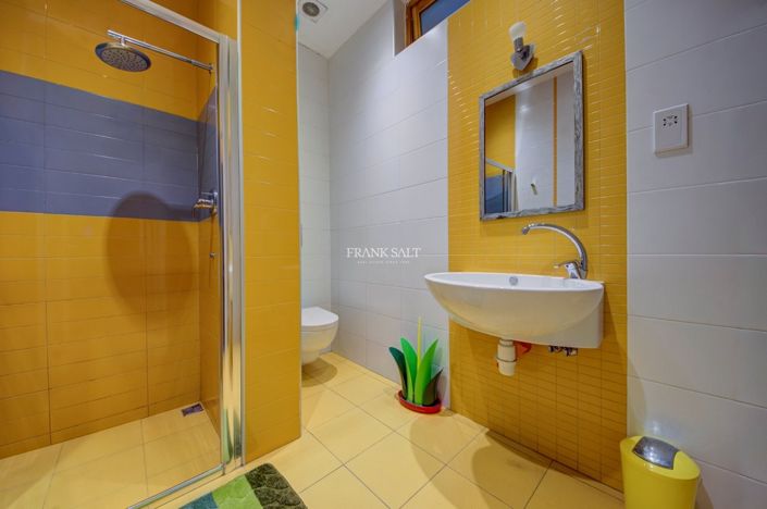 Image No.13-Propriété de 5 chambres à vendre à Sliema