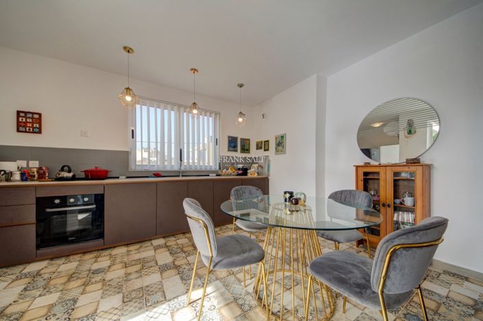 Image No.16-Propriété de 5 chambres à vendre à Sliema