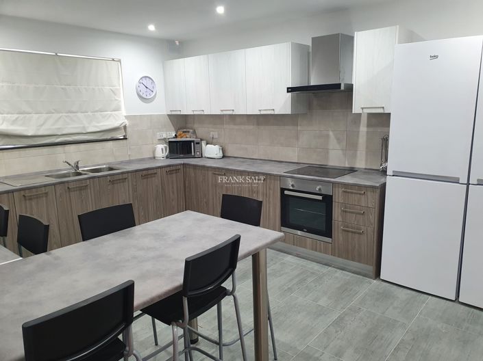 Image No.5-Propriété de 6 chambres à vendre à Kappara