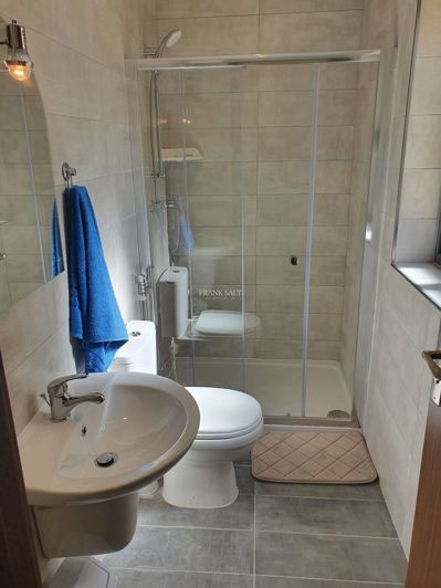 Image No.6-Propriété de 6 chambres à vendre à Kappara