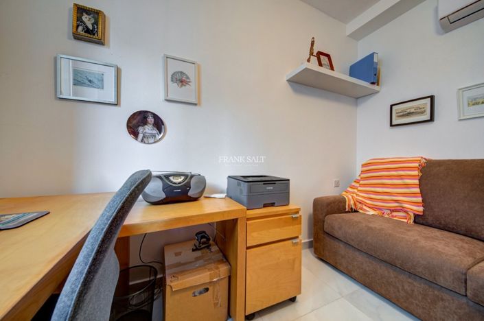 Image No.21-1 Bed Property for sale