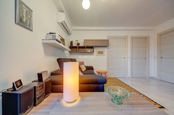 Image No.9-1 Bed Property for sale