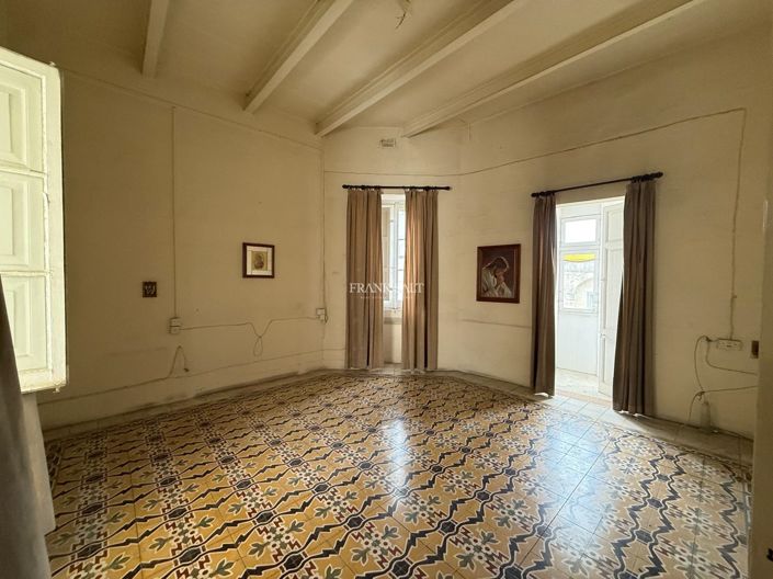 Image No.8-Propriété de 3 chambres à vendre à Victoria