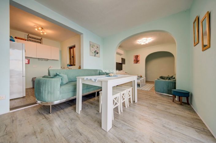 Image No.3-3 Bed Property for sale