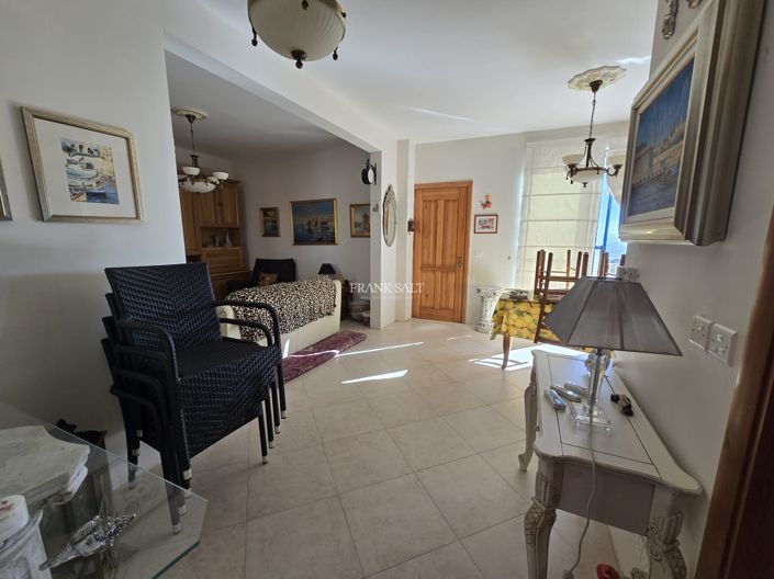 Image No.4-1 Bed Property for sale