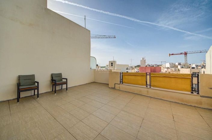 Image No.14-2 Bed Property for sale