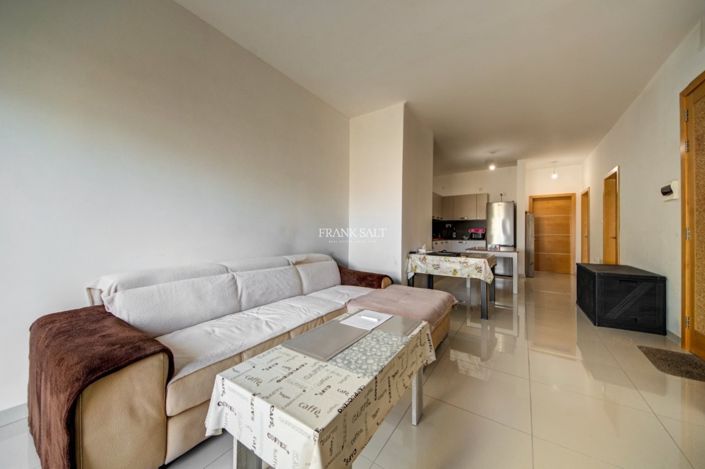 Image No.20-2 Bed Property for sale