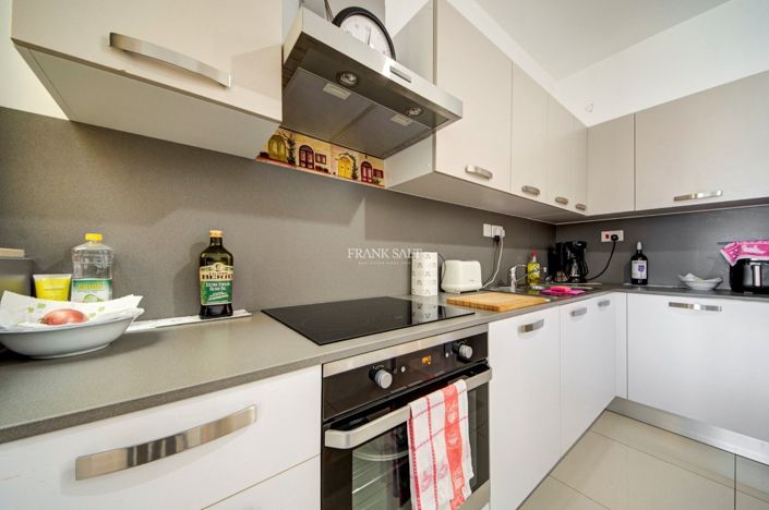 Image No.3-Propriété de 2 chambres à vendre à Bugibba