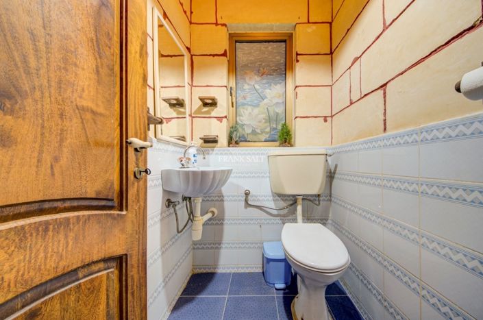 Image No.4-3 Bed Property for sale