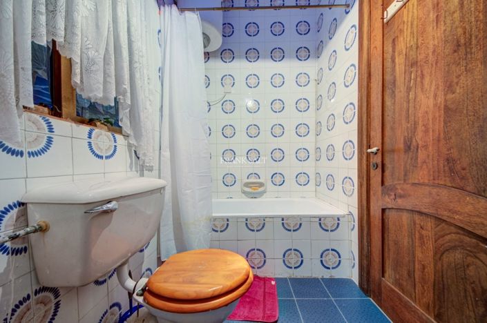 Image No.5-3 Bed Property for sale