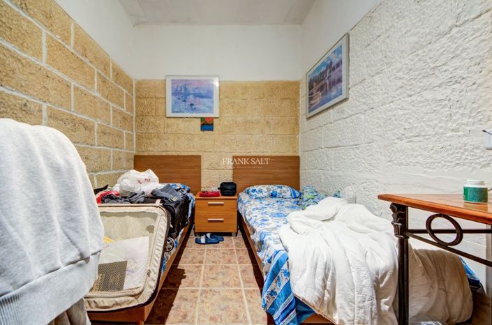 Image No.7-3 Bed Property for sale