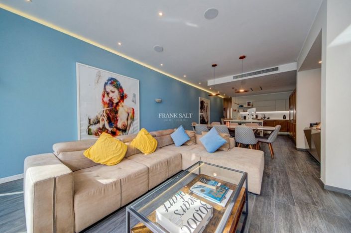 Image No.17-4 Bed Property for sale