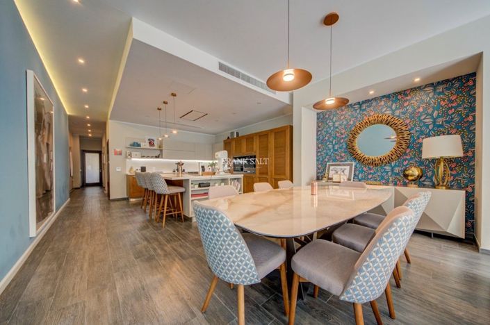 Image No.20-4 Bed Property for sale