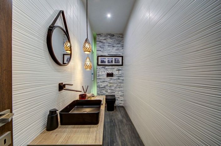 Image No.23-4 Bed Property for sale