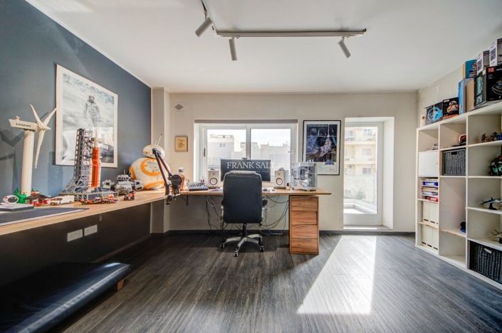 Image No.44-4 Bed Property for sale