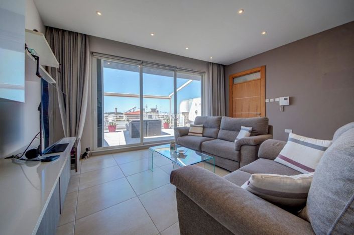 Image No.5-3 Bed Property for sale