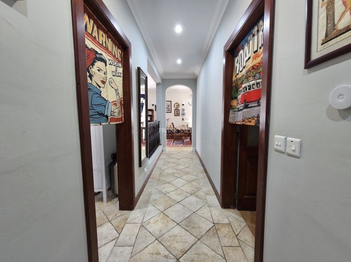 Image No.12-3 Bed Property for sale