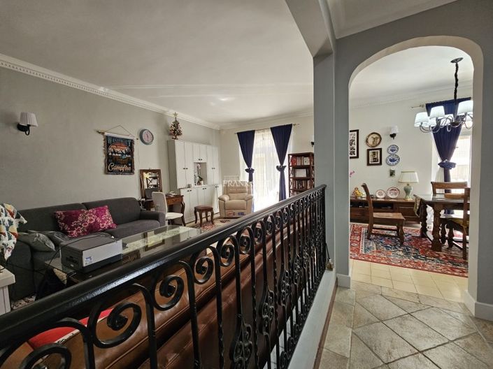 Image No.4-3 Bed Property for sale