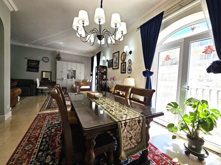 Image No.7-3 Bed Property for sale