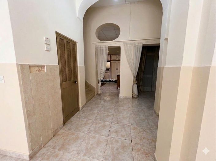 Image No.3-2 Bed Property for sale