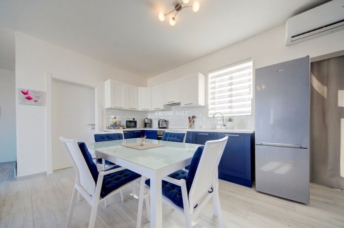 Image No.14-2 Bed Property for sale