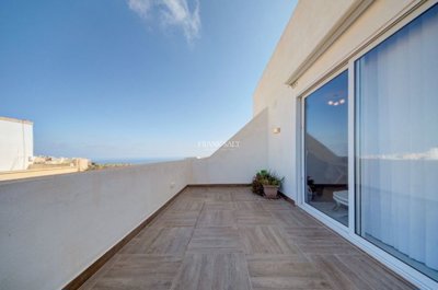 adb718ec-0932-4f96-a92d-f3af0a9ae41b