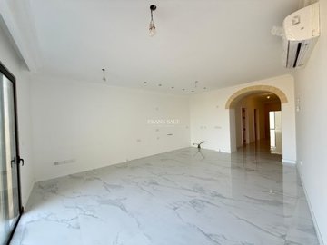 06293c56-1568-4361-9351-3e09978723e2