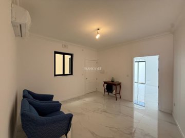 38fe7f98-7e22-4032-b09a-71544eb58b4a