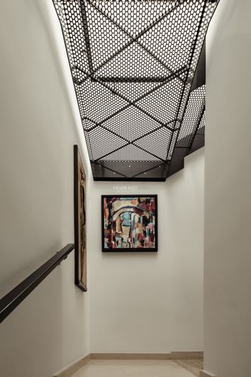 Image No.9-3 Bed Property for sale