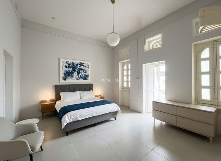 Image No.5-2 Bed Property for sale