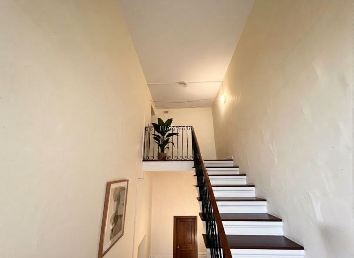 Image No.9-2 Bed Property for sale