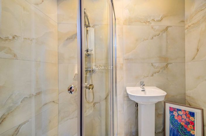 Image No.20-Propriété de 3 chambres à vendre à Marsaskala