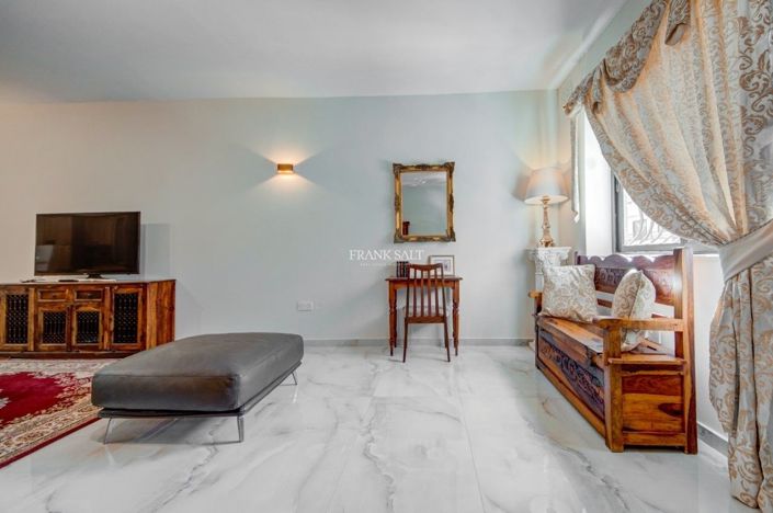 Image No.3-Propriété de 3 chambres à vendre à Marsaskala