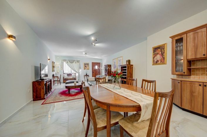 Image No.8-Propriété de 3 chambres à vendre à Marsaskala