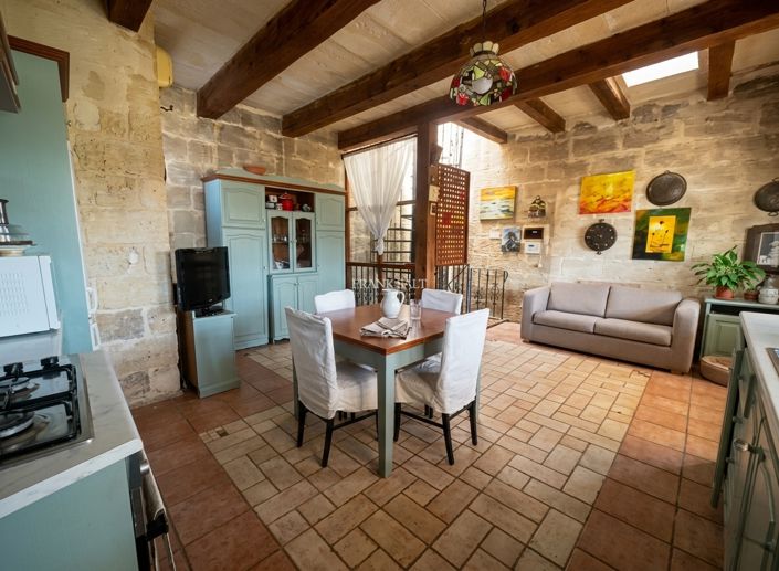 Image No.2-Propriété de 3 chambres à vendre à Zabbar