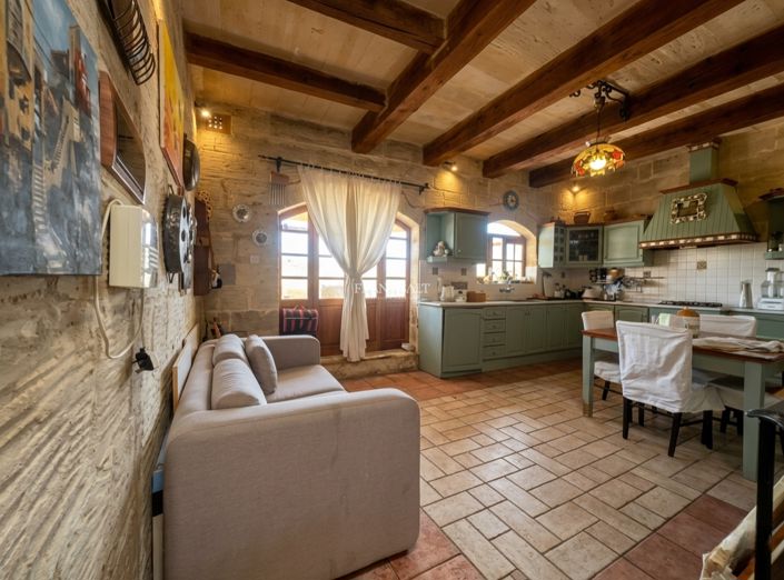 Image No.3-Propriété de 3 chambres à vendre à Zabbar