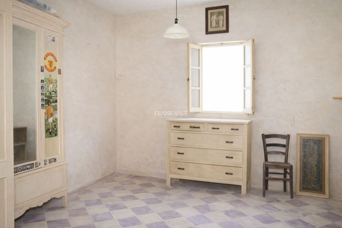 Image No.8-Propriété de 6 chambres à vendre à Zejtun