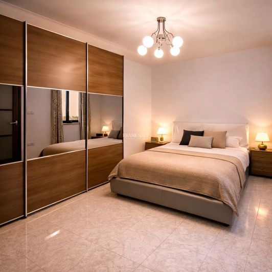 Image No.4-3 Bed Property for sale